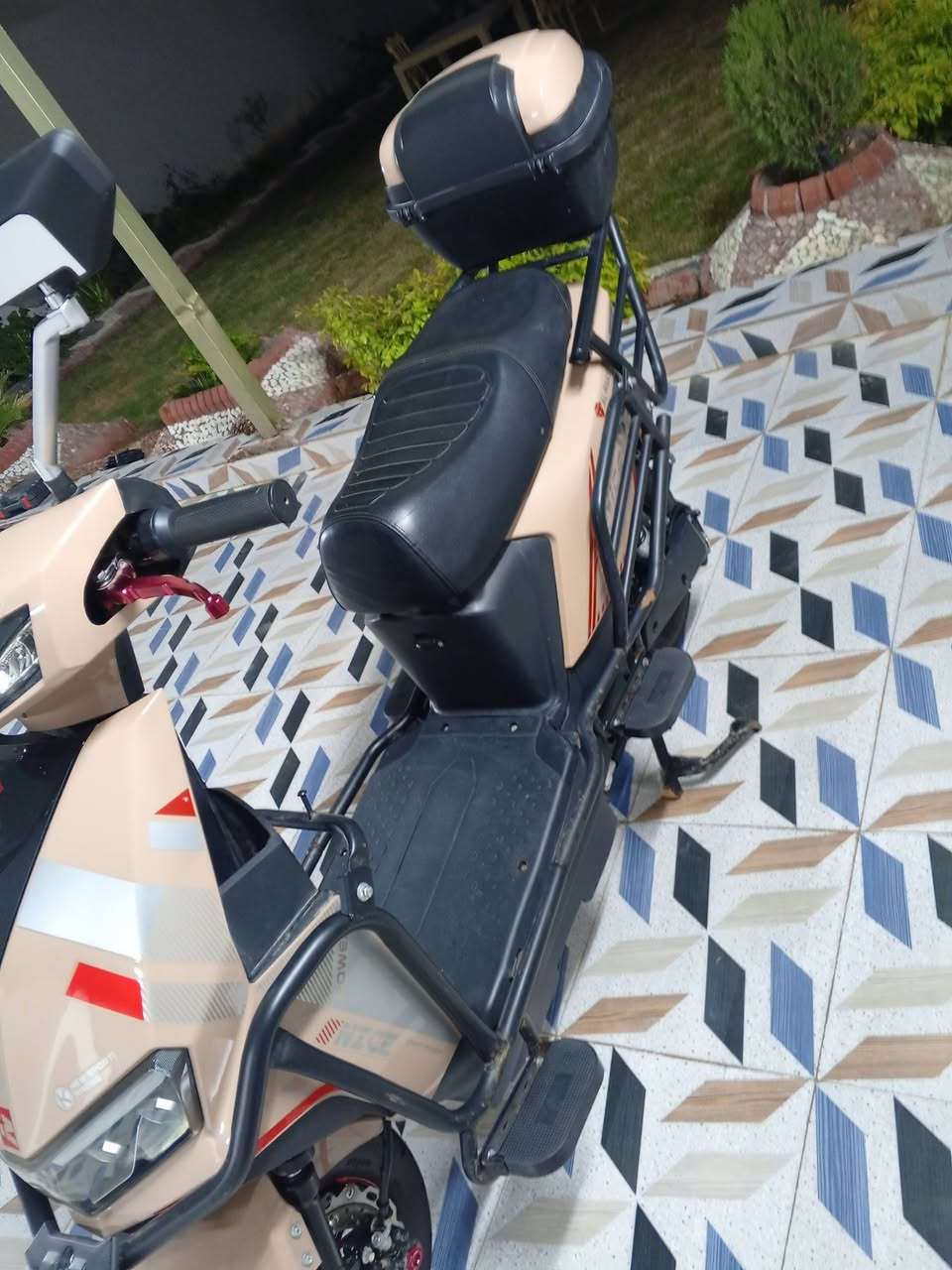 دراجة شحن شبح للبيع
شركة الماسة 
6بطاريات فول 
شغال من كلشي
السعر:700وبي مجال قليل
العنوان:الانبار-الرمادي-6كيلو
للاستفسار اكثر الاتصال على الرقم❤️‍🩹
***********
