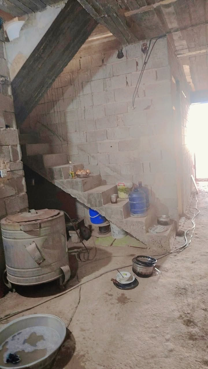 سلام عليكم بيت للبيع زراعي قرار١١٧ المساحة ١٠٠ متر واجهه 5 نزال ٢٠ سعره ٤٠ بيه مجال عنوان دور الصحة الثانيه الاستفسار اتصل على الرقم ***********
