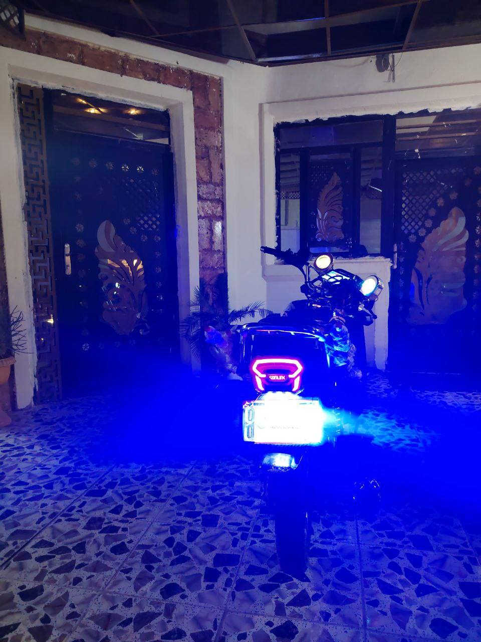 سلام عليكم دراجه سيفان موديل 25 محدث 26 دراجه بعدهي جديده ما تعبانه فقط ناقص شاشه وجوزه بيه منفيس ما ماشيه اكثر من 10 تلاف كدام عينك نضافه عنوان الديوم متواجد واتساب سعر 800 رقم ***********
