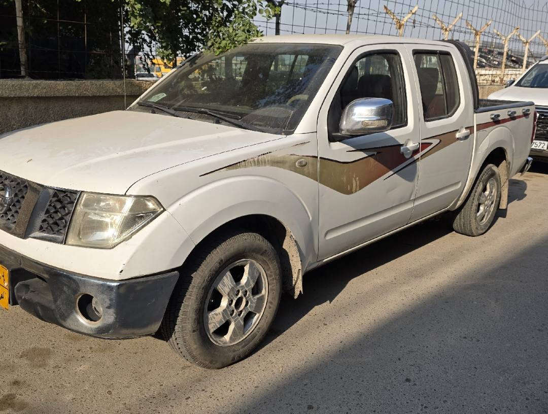 السلام عليكم نيفارة شمالي موديل ١٤ بيها بارد بمكانات قليلة محرك وكير اوتوماتيك بحالة جيدة تبريد مكانها بغداد رقم شمالي ابيع بدون تحويل السعر ٧٠ ورقة ***********
