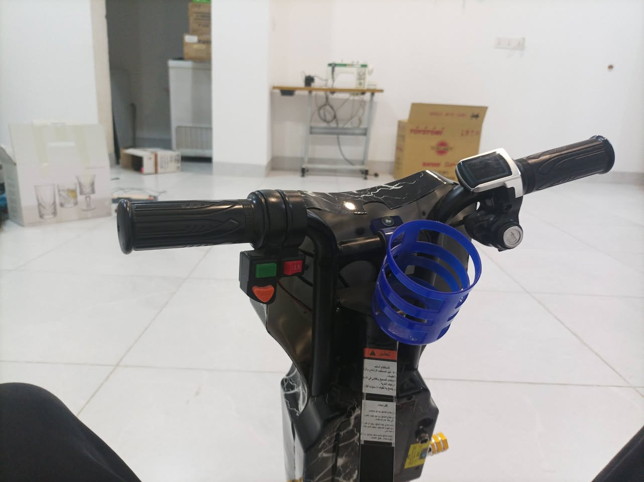 دراجة شحن درفت
الدراجة جديدة لوك 

فوول مواصفات يمشي ٢٥ و هورن ووبریك و بلوتوث

اللون اسود بلادي 

السعر 135 ويا الشاحن و قاعدة مطارة

***********
