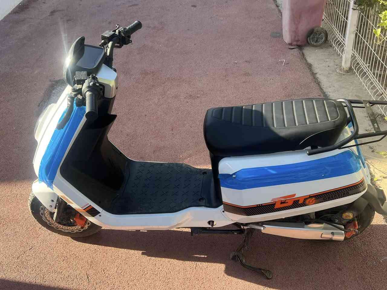 سلام عليكم دراجه شحن جديده مصارله سبوع من جبته لله شاهد دراجه سريعه وتخبل ونضيفه زلخ مابيه 
سرعه 60 تشتغل 3سرع ولايت زوم عالي وناصي واشاير و6بطاريات وبصمتين وتشتغل عل بصمه وبريك بلمكان وتايرات نضيفات مكاني بغداد شعب متواجد خاص


**إذا كنت صاحب هذا الإعلان وتريد حذفه لأي سبب، رجاءا أرسل رسالة إلى الدعم الفني**