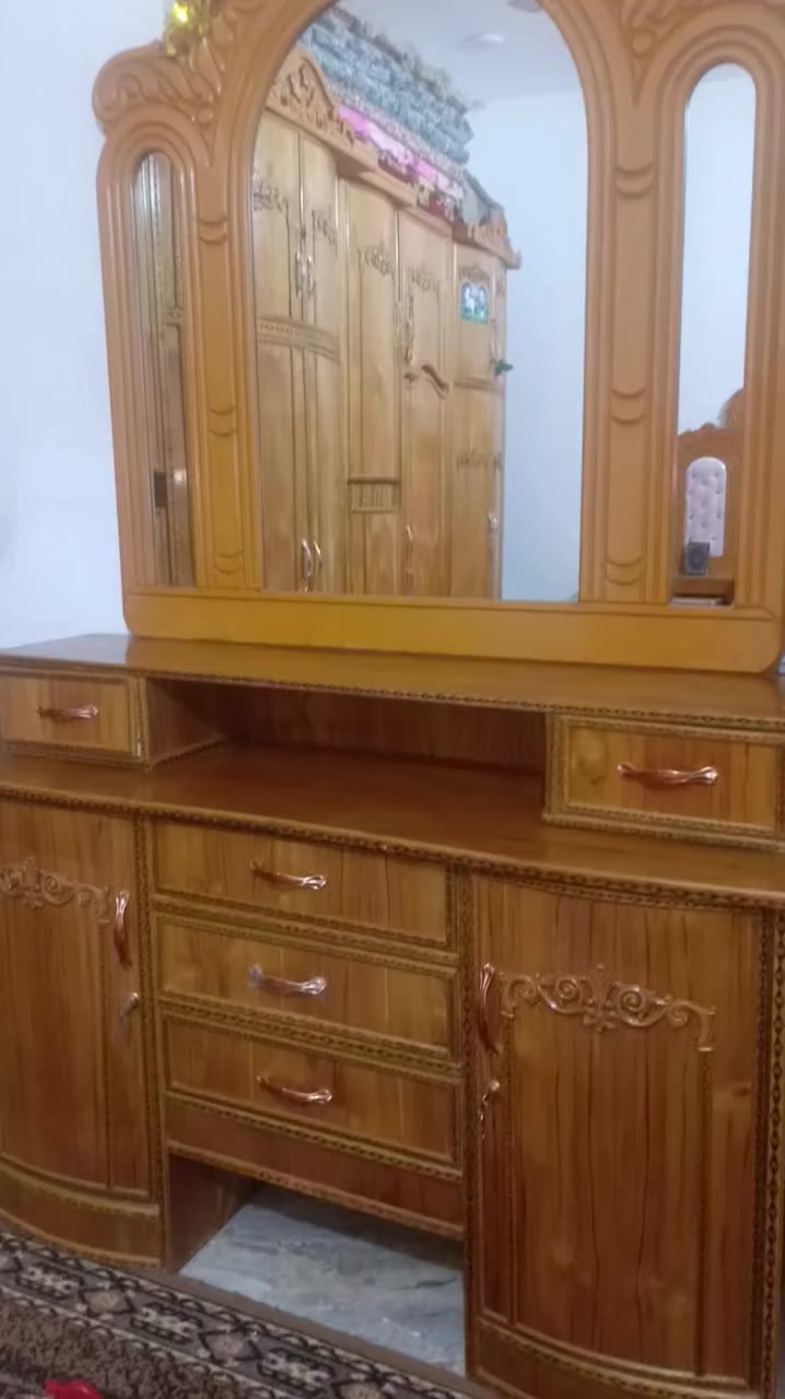 مرخصت مدير الكروب غرفه اخشاب مستعمله شهرين للبيع السعر مليون وبيه مجال لشراي مكاني نعمانيه حي الزهور الستفسار ***********
