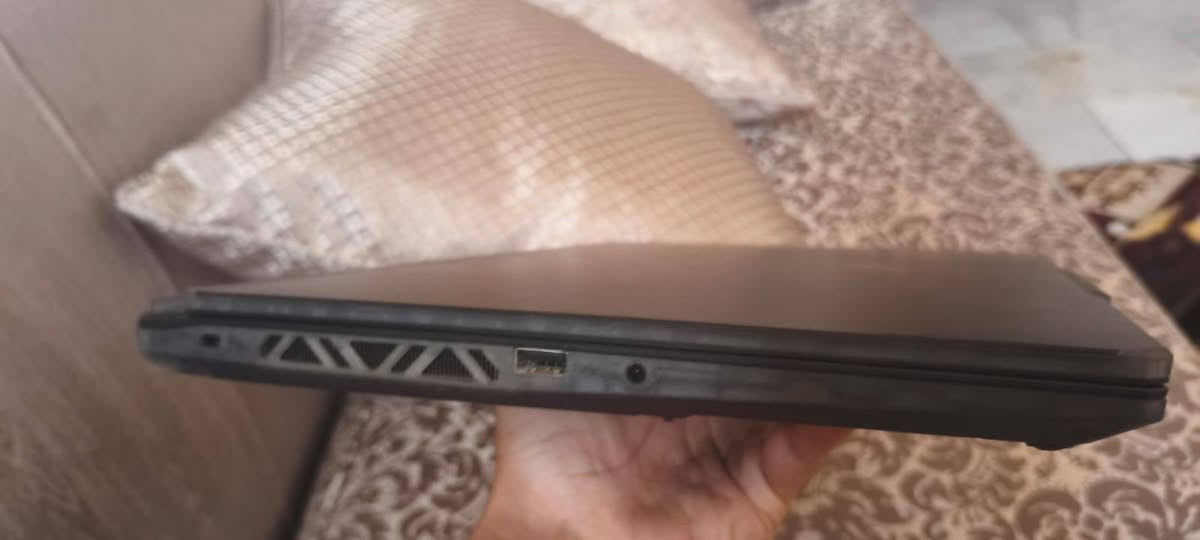 لابتوب ام اس ئاي 15.6 - انج - - 15 CYBORG - jga - Core i5-13420H - RTX 3050 - 6GB 16 كيكابايت / 512 كيكابايت SSD

***********
