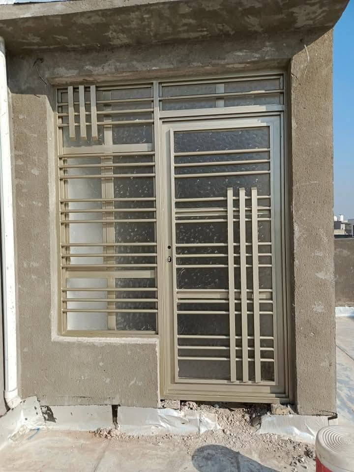 سلام عليكم صبغ شبابيك وشد جام بغداد واطراف بغداد تصال على رقم ***********
