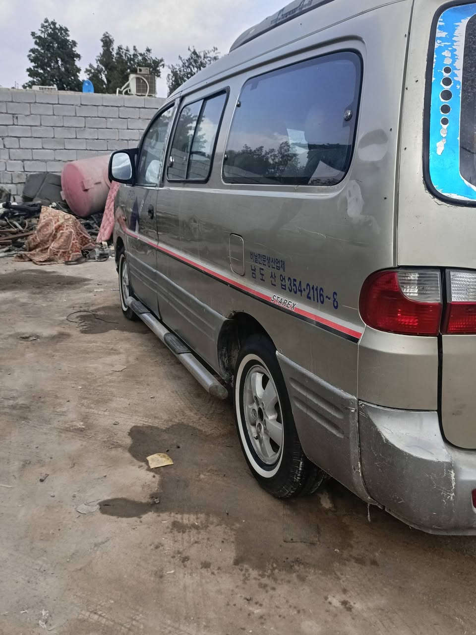 السلام عليكم شباب ستاركس لبيع موديل 2007رقم قادسيه مسكرگيرعادي انطيك رقم انگليزي بسمي السعر المطلوب 72وبيها مجال العنوان البصره ابي الخصيب  الاستفسار ع  الرقم ***********واتساب
