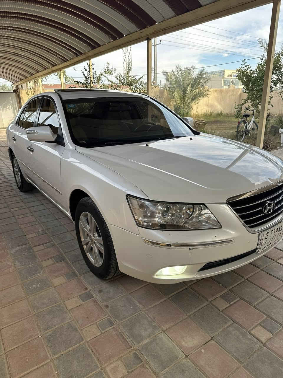 سوناتا ٢٠١٠ خليجي رقم بغداد جديدة السيارة وجاهزة من كلشي فوول مواصفات .
فتحة 
داخل بيجي
محرك ٢٤٠٠ دوش 
اشارة بالمري 
يدات نيكل 
تحكم سترين 
السيارة جاهزة من كير ومحرك وحدادية وتبريد خير من الله السيارة نظيفة جدا بيها صبغ جاملغ وبنيد وحافة باب بدون دواخل شرط السعر ١٢٢ مكاني كربلاء للاستفسار اتصال ***********
