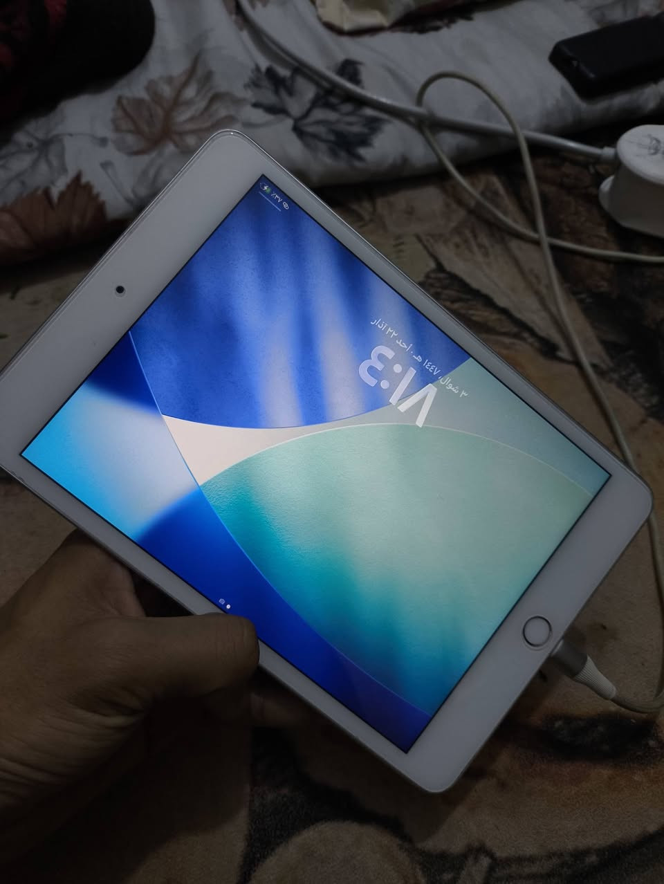 السلام عليكم مني فايف للبيع نضافه 90 بلميه ذاكره 64 جهاز كفاله عامه ما مفتوح ملحقاته كارتونه الاصلي وكيبل شحن سعر 250 وبي مجال قليل مكاني العمارات الجديده قرب مسبح العماره الكبير شراي خاص او اتصال
*********** بي واتساب
