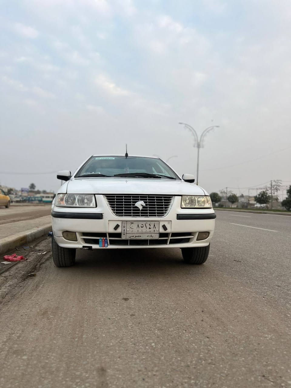 السلام عليكم سمند رقم بغداد موديل 11 ناطق 
سياره جديده خلاص  
 
مكينه كير حداديه تخم تاير كفاله 

ارضيه جلد تنته نايلون حراري 

غرفتها جديده   .   تبريد ثلج 

بيها صبغ بين الباب والجاملغ لمامي 

باقي السياره كفاله شوفت عينك 

مكفوله حته من لخياس يعني لا هلال معمر ولا ابد 

مكاني بابل مركز المدينه  السعر 43 وبيها مجال  

سنتر لك شغال عالي زنون  كل نقص مابيها  
                      
                  .   ***********    .
