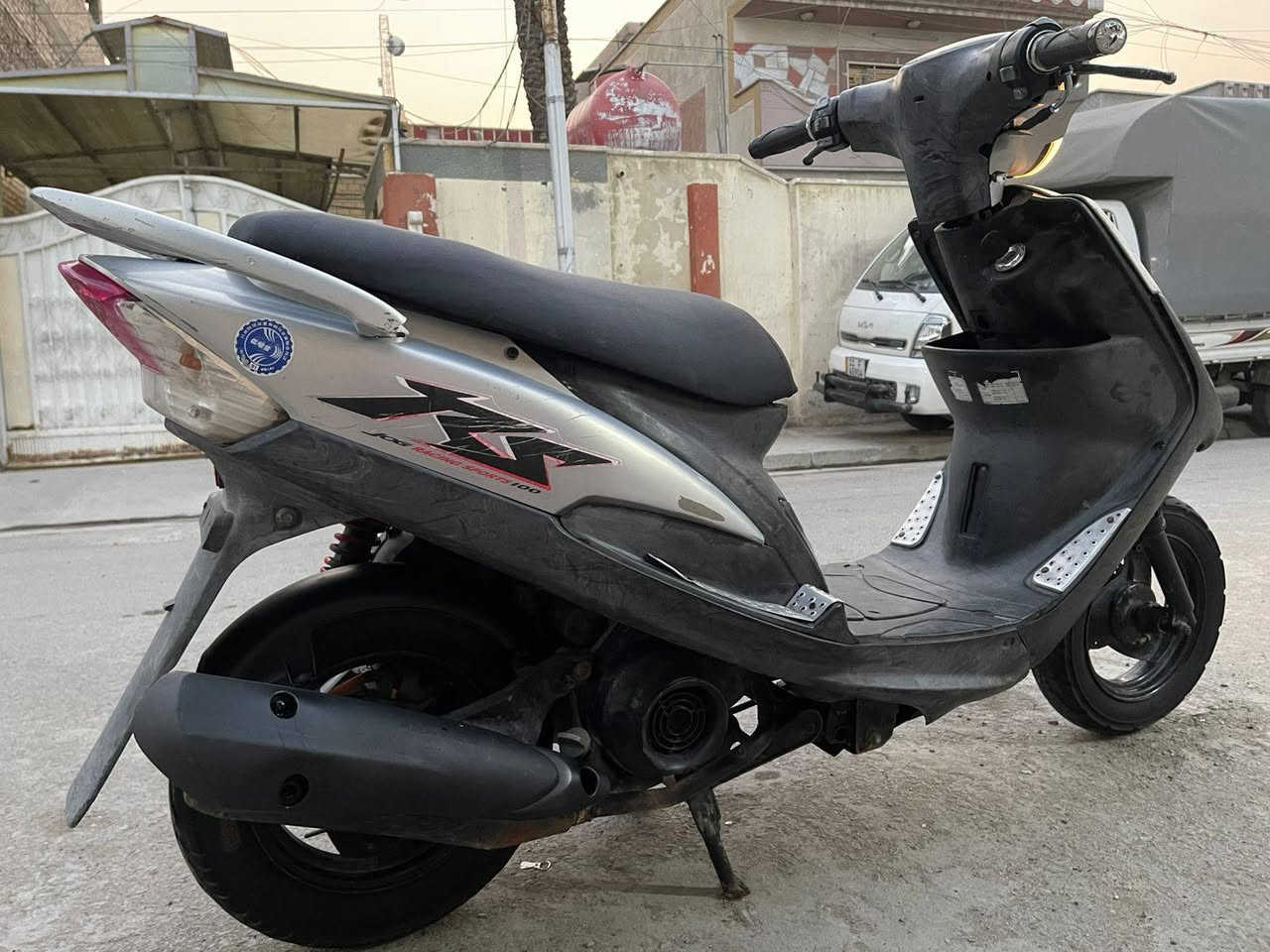 السلام عليكم دراجه ماكس عدله
كلهه ختم واحد + مكاتبه وصل كمرك 
بلادي مكينه مفوله شك الكاع
 نازله من الرمبه قبل 3 اشهر
مانقصها برغي كامله مانقصه اي شي 
السعر   600  بيهه مجال بسيط 
سلف وهندر كهربائيات كله شغال 
شلعه ومعدل مختمه كله ختم واحد 
العنوان : بغداد مدينه الصدر  
الاورفلي قرب العماره البرتقاليه
للاستفسار  : ***********
