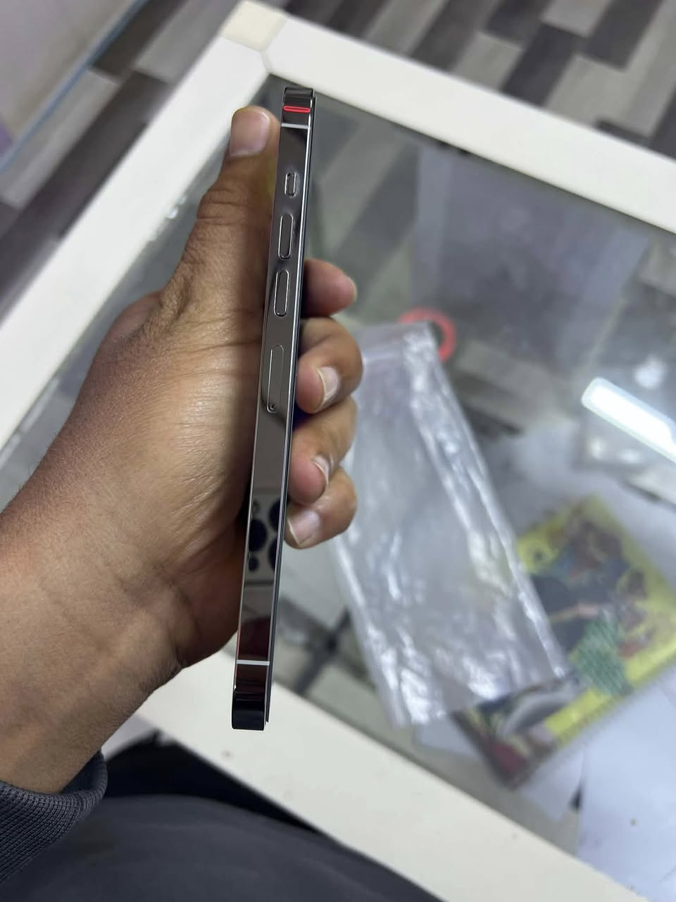 ايفون ١٣ بروماكس
نظافة ٩٩
بطاريه بلاديه ما مرفوعه ٨٤
مكفول من اي صيانه 
ذاكره ٢٥٦
وسعره جوه السوك ❤️
***********
متوفر توصيل لكل المحافظات
