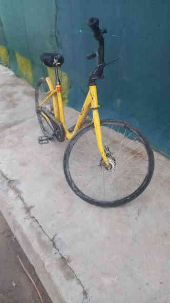 بايسكل للبيع كله فافون
***********
