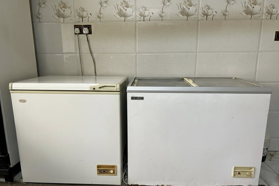 ثلاجه مع براد ومجمده نضيفات و ما نقصهن شي المكان : شارع 60
للاستفسار: ***********

" سعر مناسب .
