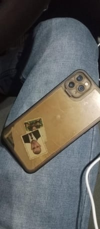 ايفون 11 برو ماكس • ظهر مكسور • شريحة ما تشتغل