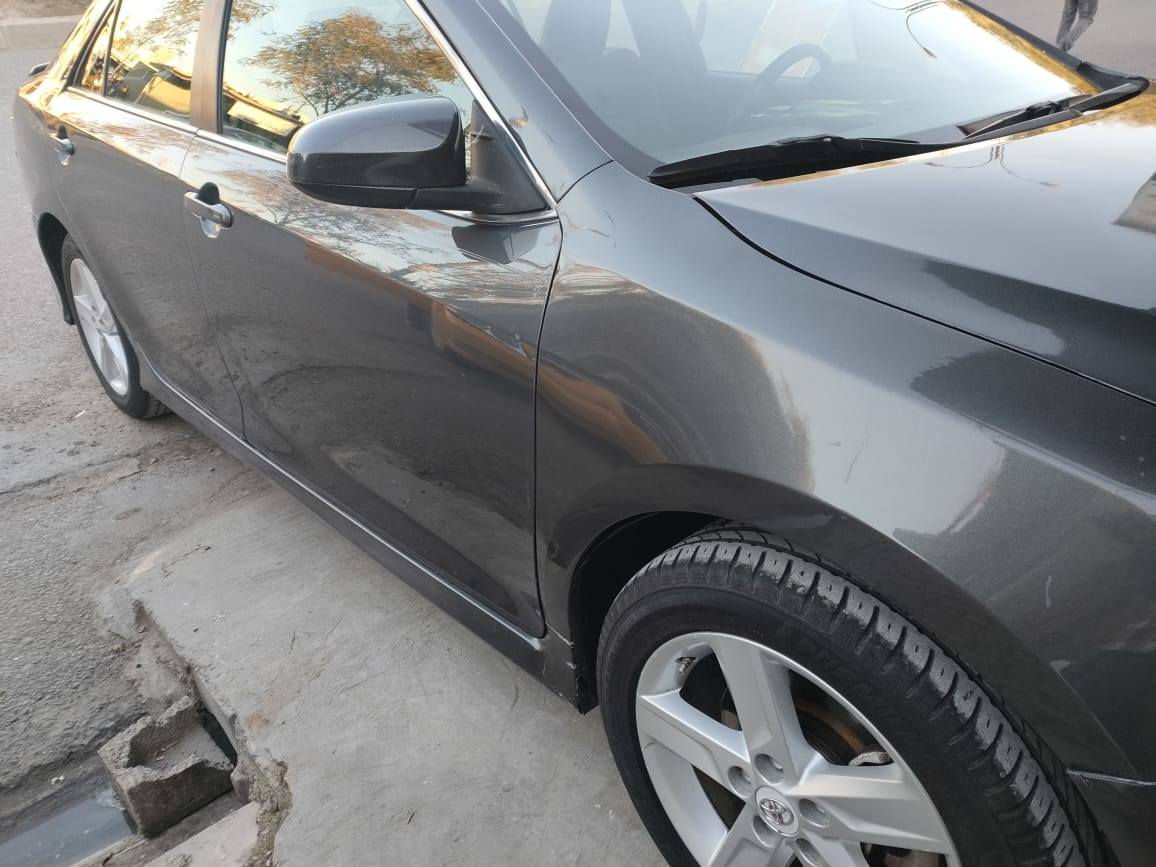 كامري 2012 SE امريكي فول مواصفات بصمه سلايت بوب صندوك بصمه رقم اربيل هزه سنوية جديد شرط التحويل 
بنيد او جامرلغ صبغ بدون دواخل بدون ايرباك بدون بارد محرك كير صدر تايرات تبريد كله شرط بدون نقص
سعر 122 بي مجال 
***********
