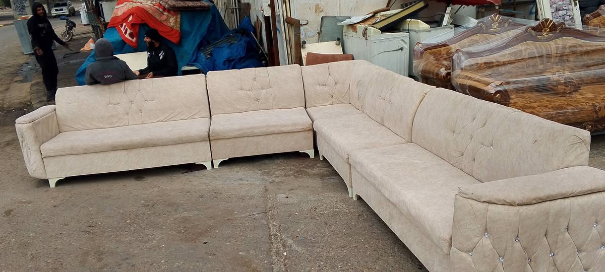 ديوان البيع السعر 150.     ***********
