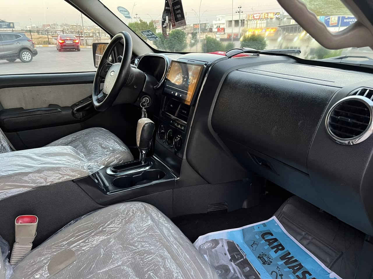 فورد ايكسبلور  للبيع - *********** - كير و محرك شرط جديد مبدل تبريد شغال ثلج ❄️ تخم اطارات جدد بدون ضرر  مكفوله كفاله عامه  بسمي سعر 102مجال للطيبين 2008 XLT
