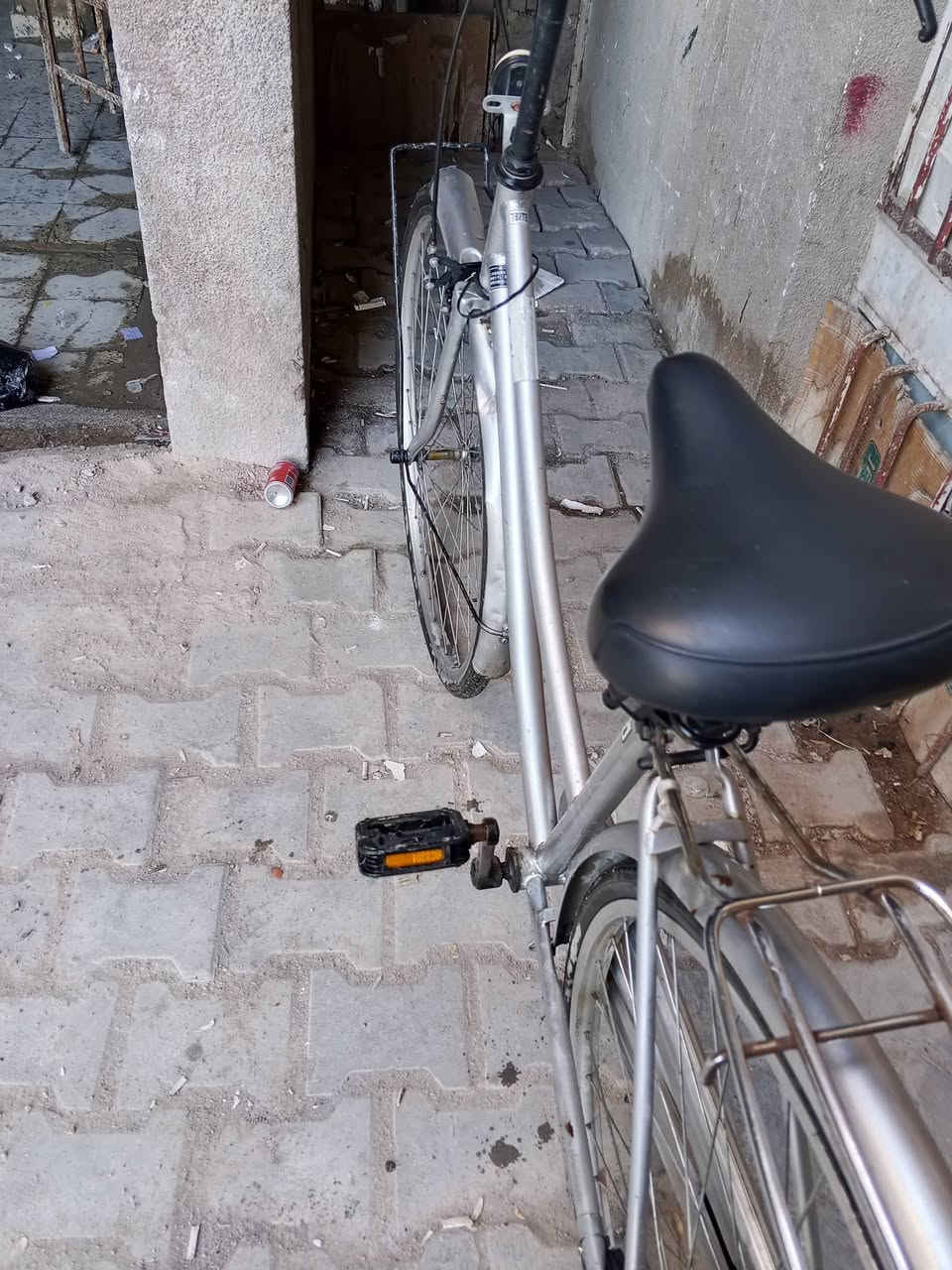 السلام عليكم
باسكل سياحي حجم 27تصوير
 كدامك تبديل بس قرص مال بريك 
للبيع 70 بيع مستعجل


**إذا كنت صاحب هذا الإعلان وتريد حذفه لأي سبب، رجاءا أرسل رسالة إلى الدعم الفني**