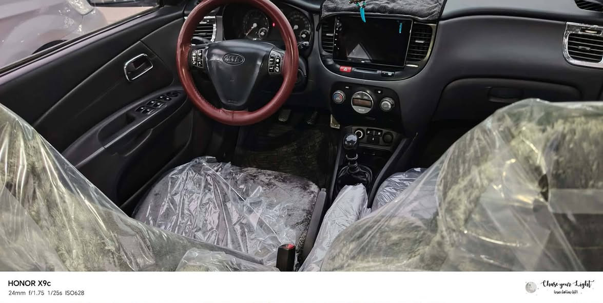 السلام عليكم للبيع كيا ريو موديل 9 جاهزه من كلشي مكفوله كفاله عامه مصبوغه فقط للجماليه رقم انكليزي بسمي السعر 75المكان النجف استفسار اكثر على الرقم ***********
