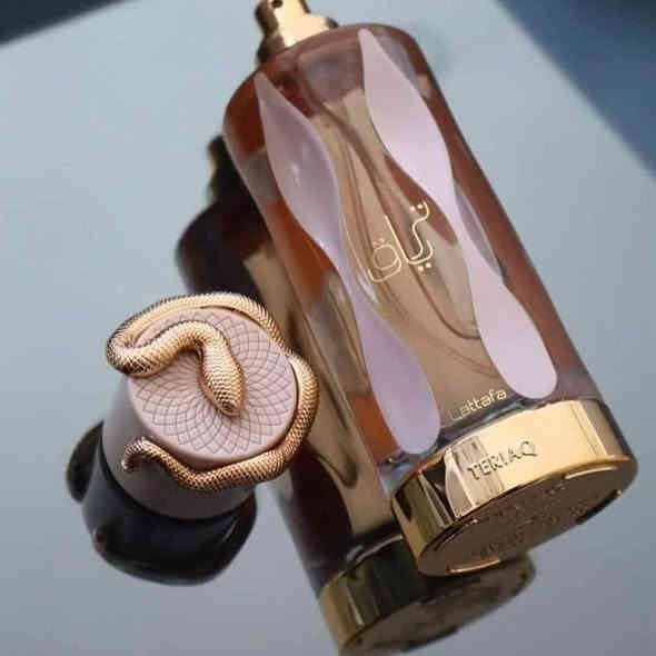 عطر ترياق من لطافة 🐍🐍
من اشيك العطور السويتي 
مناسب لجميع فصول السنه 
الثبات خطير 
Quentin Bisch  قام بتوقيع هذا العطر
كوينتن بيش او المشهور ب  الأنف العطرية 
عطار مشهور عمل مع بعض أكبر الأسماء في صناعة العطور، بما في ذلك
 جيفودان، روبيرت، كارولينا هيريرا، موغلر، وجان بول غوتييه

للاحجز داياركت-واتساب***********📞

   📍بابل-الحصوه-خلف مرطبات التفاحة -شارع الاول-كوزمتك الزهور✅

   توصيل يتوفر🚛🚛 

#عطور #كوزمتك #اكسبلور_فولو
