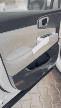 السلام عليكم سورنتو٢٠٢٤
فتشوب ويل ٢٠ كامرات كير ماوس سايد بريك كهرباي
ماشيه ١١الف
سياره جاهزه من كلشي تحويل ثاني يوم 
***********
