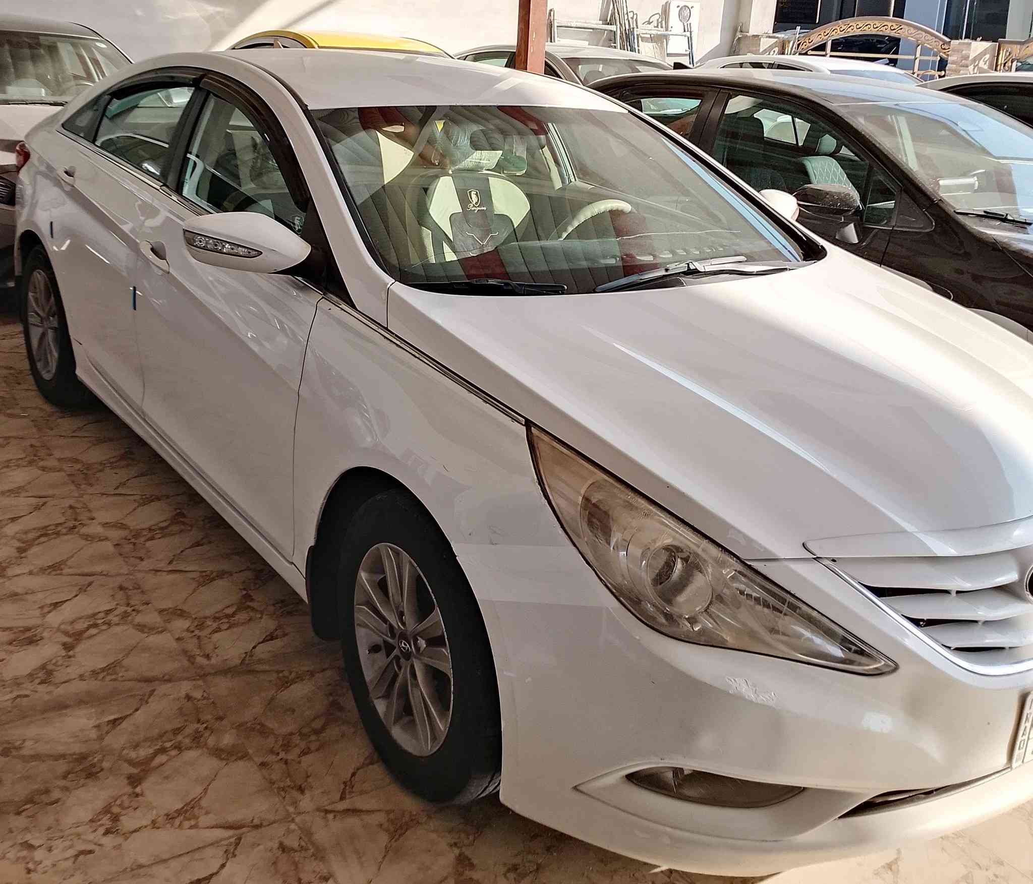 سلام عليكم سوناتا 2011 وارد خليجي السياره بسمي رقم نينوى مشروع وطني سنويا جديده بيها كابون بانزين بيها قطعتين صبغ جاملغ وبوند السعر 115رقم الموبايل***********وبي واتساب
