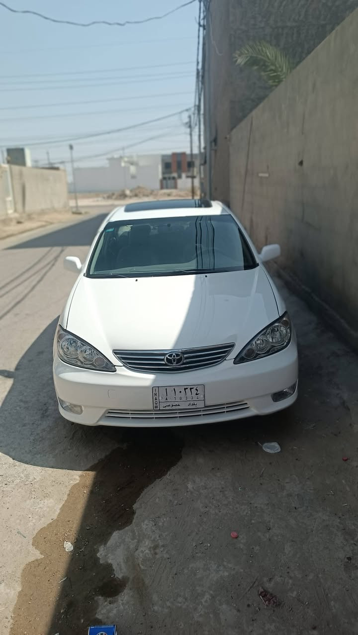 السلام عليكم   
اللهم صل على محمد وال محمد  

 مTOYOTA كامري 2006
  
   شرط التحويل رقم بغداد مشروع وطني 
 
محرك 6   فول كراند 
    
 
بيها رش كم قطعه ابيعك حزام 
 صدرها جديد 

كهربائيات كلها شغاله
  محرك مال كصه لوك جديد 
 
 باتري جديد  اصلي 
  تبريد بيانو منضومه كلها ع البلاد تبريدها ثلاجه قطعتين تبريد 
تدفئه شغاله 
تخم تاير  
سنتر لوك  السياره 
سلايت روف 
برده خلفيه 
كشنات كهرباء
تحكمات ستيرن مثبت سرعه 

حتى مسجلها البلادي 
    
تجي تفحص وتقتنع واني حاضر ماكو عمله بالتلفون اخوان 
        
العنوان الانبار الفلوجه 
 …السعر 88
بدون مراوس بدون اقساط بيع نقد فقط 
 الشراي يتصل📞 وحياكم الله  اخوتي‏
***********
***********
