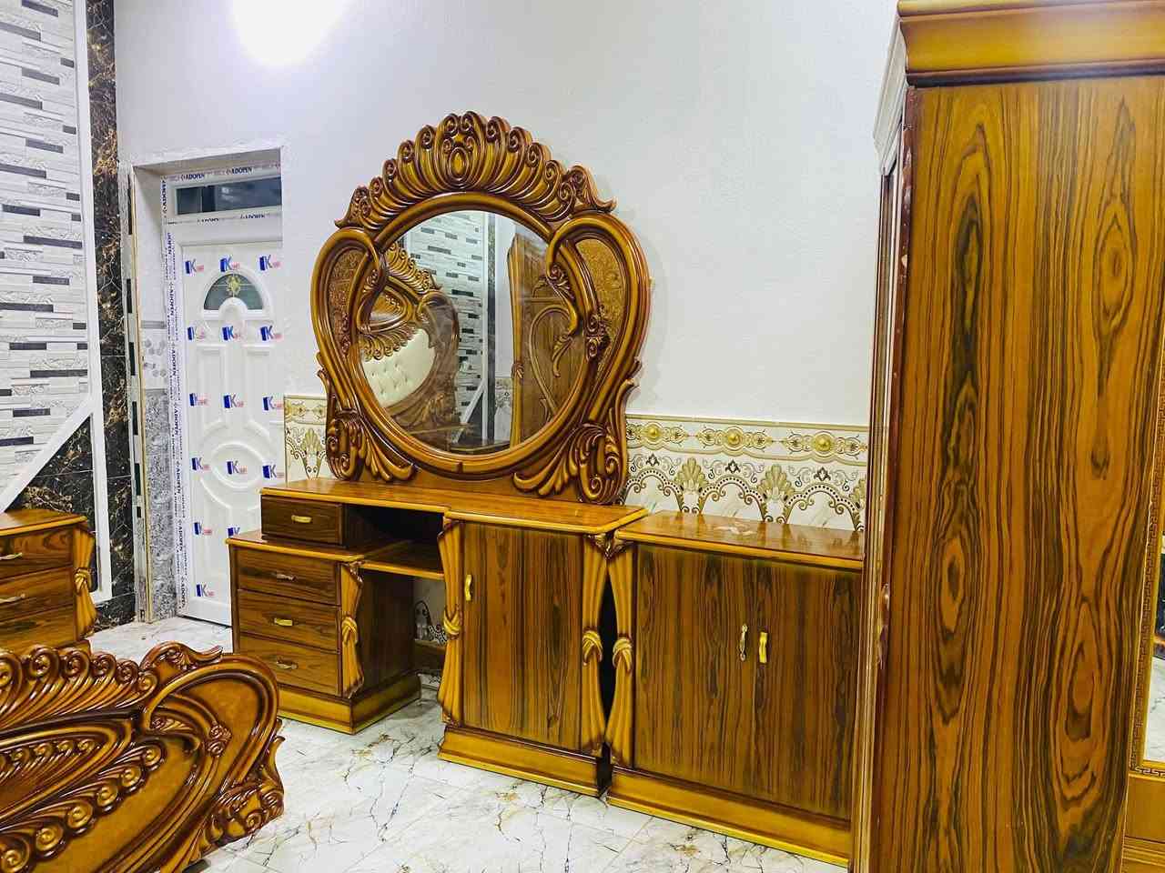 سلام عليكم  اخوان غرفه نوم عراقي نضاف فولل   شرط حطاطه سعر 900وبيها مجال  ***********
