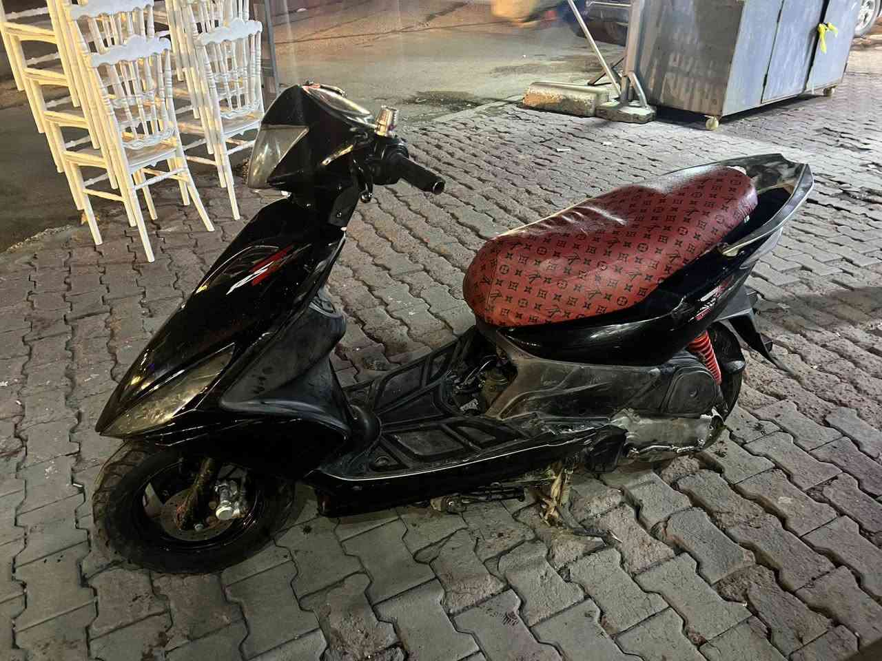 سلام عليكم اخوان دراجة ماكس مضلع
دراجة نضيف مكينة حلوة الدراجة شلعة معدل كهربائيت كلة شغال مكاني بغداد مدينة الصدر قطاع 17 السعر ٤٥٠ وبيهة مجال


**إذا كنت صاحب هذا الإعلان وتريد حذفه لأي سبب، رجاءا أرسل رسالة إلى الدعم الفني**