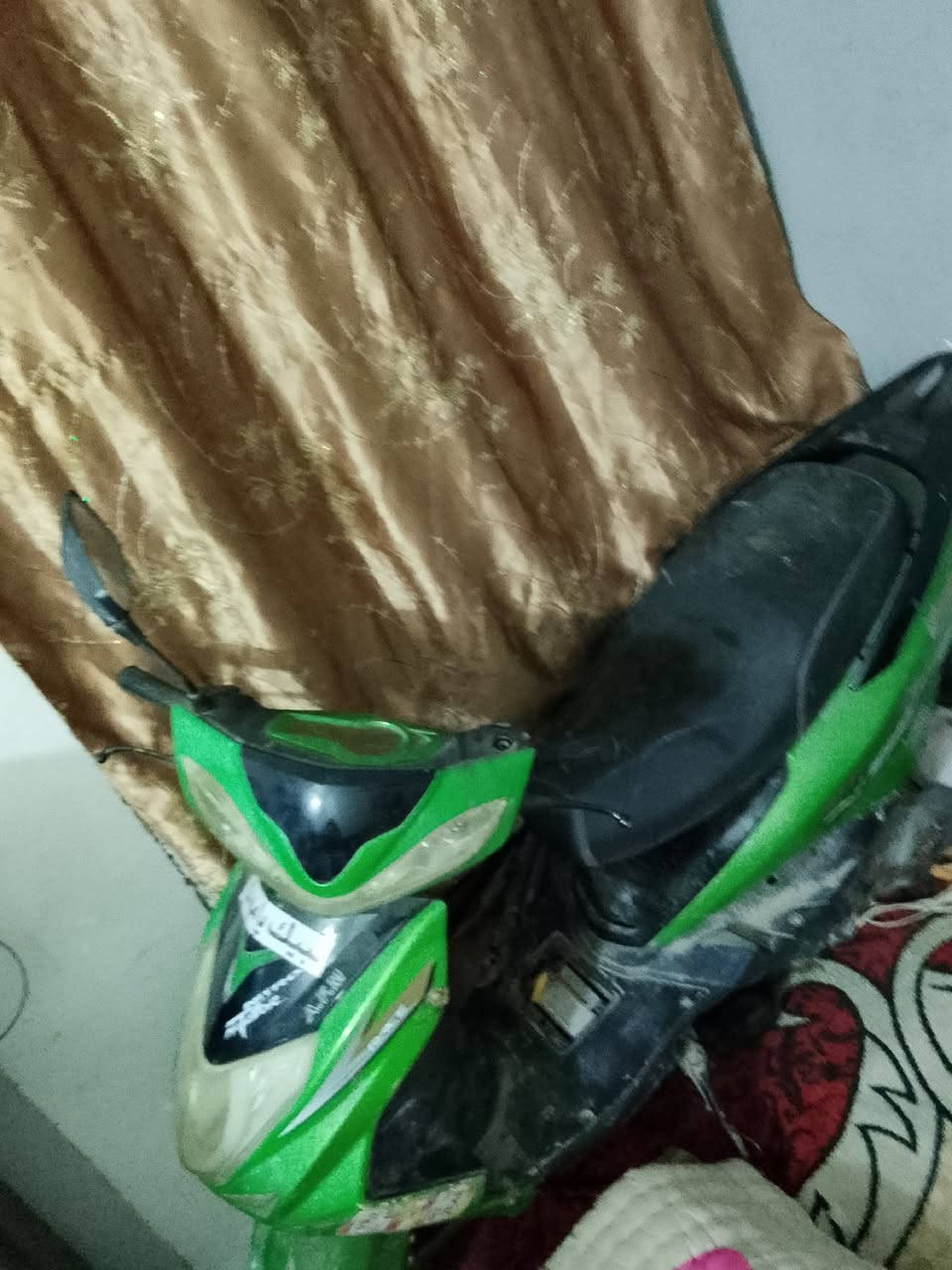 سلام عليكم عيني دراجه للبيع كلش انضفه كلش ما بي السعر 75 المكان حله ابو خستاوي شارع   ***********
