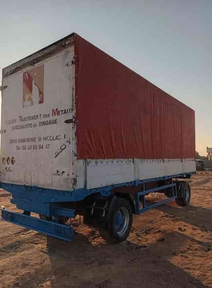 مقطوره اللبيع تك طول سبعه ونص جديده وربيه فحل  جوبلس جديده موديل 2018 مكان ديالى وهاذا رقمي *********** ***********
