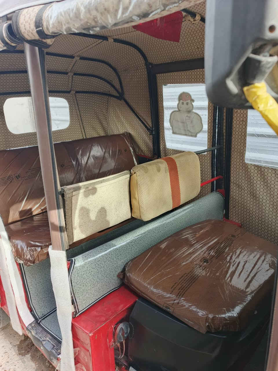 السلام عليكم تك تك موديل 17شهر 9 مكينه 20خير من الله كله جاهزه لايت زنون مسجل دوشمه كاعيات7قطع كله جديد تكتك كصته مصبوغه بس صبغ موحلو فقط كصه صبغ كاعياته ابلاد السعر 3و 500وبيه مجال مكان بابل الاسكندريه ***********
