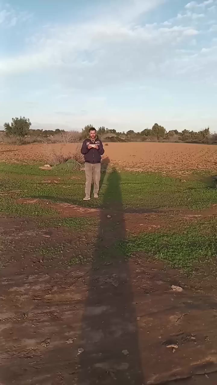 # تجربة. الدرون. في. الاقلاع في@


**إذا كنت صاحب هذا الإعلان وتريد حذفه لأي سبب، رجاءا أرسل رسالة إلى الدعم الفني**