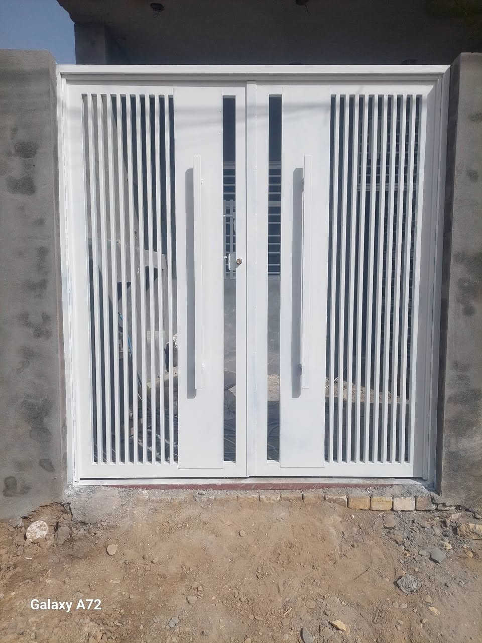 آخر العمل اصباغ منازل وحديد
مستعدون لكافة أنواع وصباغ وديكورات 
صبغ +طلس +سحب معجون  
وجهيات تغليف فوم  شغل اذا مو درجه اولى مرفوض العمل 
***********
