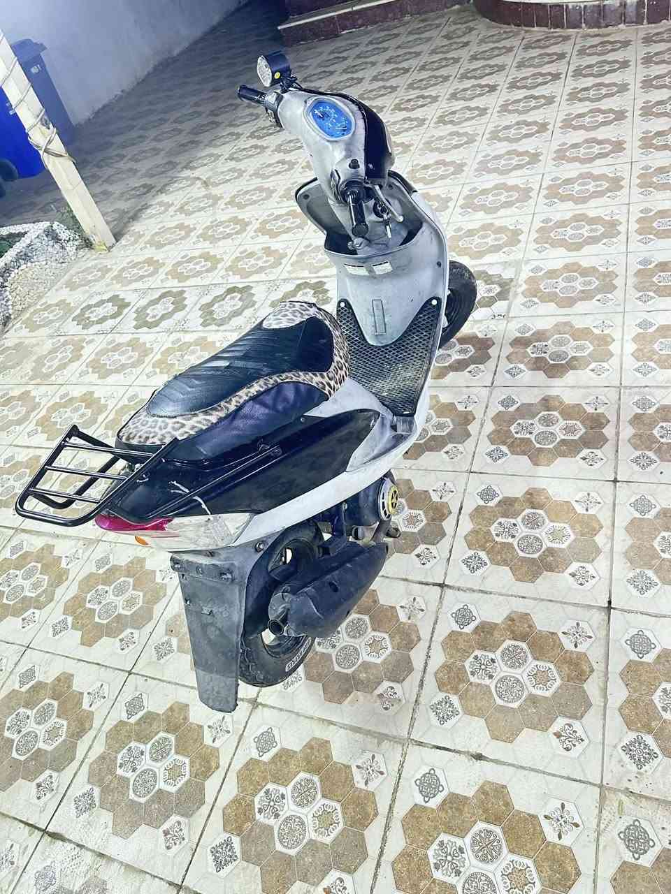 السلام عليكم دراجه للبيع كفاله عامه وين ماتريد تفحص افحص عوزها بس چاملغ السعر ٧٥٠ باقي تفاصيل خاص


**إذا كنت صاحب هذا الإعلان وتريد حذفه لأي سبب، رجاءا أرسل رسالة إلى الدعم الفني**