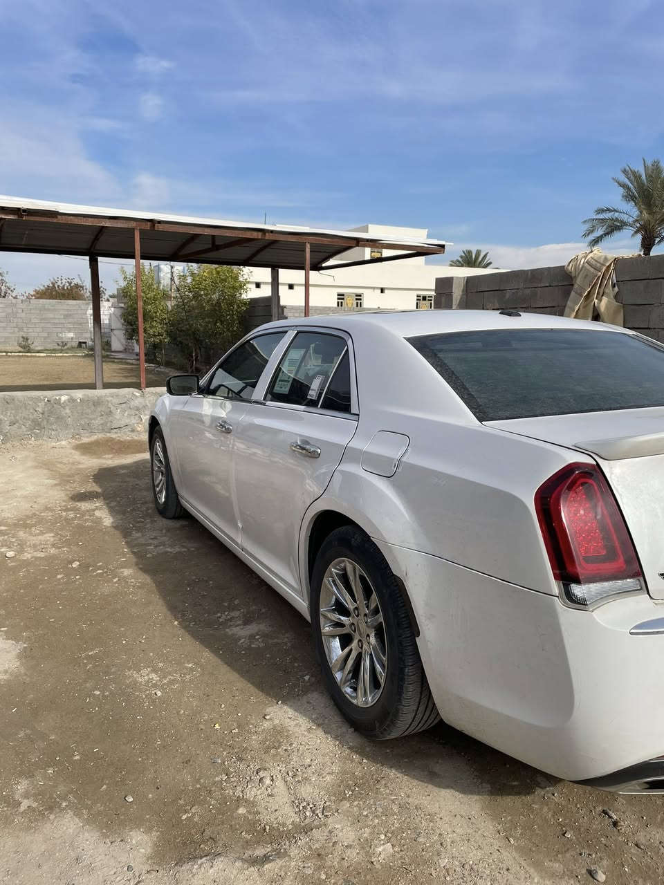 أوباما فول موصفات واحد ع واحد كشنات جلد تدفئه تبريد برده خلفيه ماشيه 120 حقيقي ما مشتغله خط رقم اربيل بسمي تحويل ثاني يوم بيه بارد شي قليل جدا السعر 175 رقم موبايل ***********
