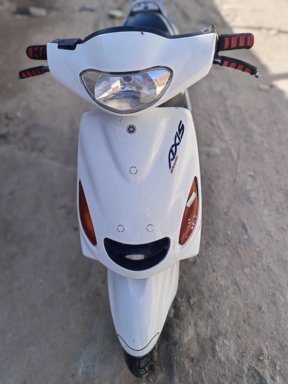 سلام عليكم درجة اكزز لبيع نضيف كلشي شغال بيه سلف هندر لايت اشاير بيك لايت مكينه  ناعمه شلعه حلوه سعره 450 مكان ناصريي مركز وشراي ***********
