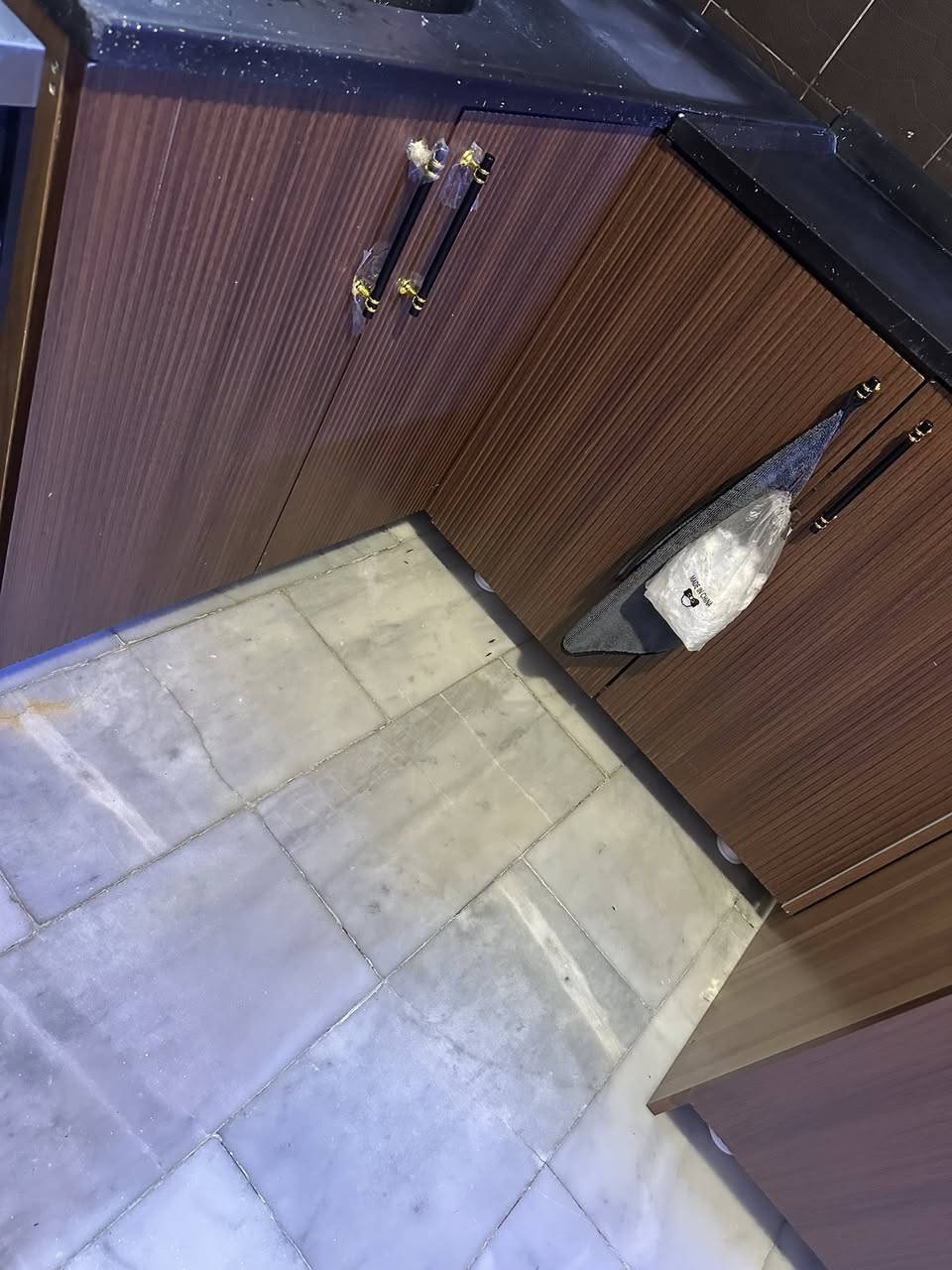 اونتر  ام دي اف   والابواب  اج  دي اف   ٤  مترات 550الي متأشر  عليه  ينراد  للمرمر تبديل  لان قصيره  بغداد سبع  ابكار


**إذا كنت صاحب هذا الإعلان وتريد حذفه لأي سبب، رجاءا أرسل رسالة إلى الدعم الفني**