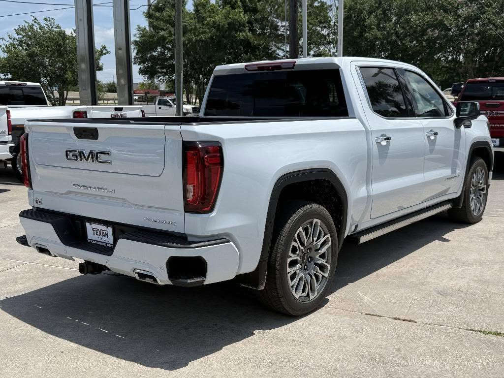 البيع بسعر البنك المركزي ..
⚙️2026 GMC Sierra 1500 Denali Ultimate
⚙️كلين تايتل 
⚙️مدة الوصول 50 يوم 
⚙️موقع السيارة أمريكا ولاية تكساس 
⛓️‍💥المحرك القياسي: V8 سعة 6.2 لتر

⛓️‍💥420 حصان

⛓️‍💥دفع رباعي نشط.

⛓️‍💥إطارات (جنوط) ألومنيوم قياس 22انج

⛓️‍💥نظام (MultiPro) المبتكر الذي يفتح بعدة وضعيات لتسهيل التحميل، مع سلم مدمج.

⛓️‍💥المقاعد: مكسوة بجلد (Alpine Umber) الفاخر والمخرم مع إمكانية التعديل الكهربائي والتدفئة والتهوية وميزة التدليك.

⛓️‍💥النظام الصوتي: نظام فاخر من (Bose) يضم 12 مكبر صوت مع تقنية الصوت المحيطي.

⛓️‍💥سقف السيارة: بطانة داخلية من الشمواه الفاخر (Microsuede

⛓️‍💥شاشة السائق: لوحة عدادات رقمية مقاس 12.3 أنج 

⛓️‍💥شاشة وسطية تعمل باللمس قياس 13.4 إنش تدعم نظام (Apple CarPlay) و(Android Auto) لاسلكياً

⛓️‍💥شاشة العرض على الزجاج (HUD): ملونة قياس 15 إنش لمعلومات القيادة.

⛓️‍💥نظام التنبيه من الاصطدام الأمامي.نظام الفرملة التلقائية الطارئة ورصد المشاة.نظام اكتشاف النقطة العمياء.مساعد البقاء في المسار وتنبيه الخروج عنه.نظام مثبت السرعة التكيفي.نظام كاميرات محيطية بزاوية 360 درجة

⛓️‍💥انظمة ملاحه 

⛓️‍💥فتحة سقف ..
 فحص وتدقيق كامل قبل الشحن

✅ شحن مضمون إلى جميع الموانئ والمنافذ الحدودية 

✅ استلام رسمي ومعاملة كمرك كاملة

✅ شفافية كاملة بالعقد والفاتورة...

للتواصل عبر الواتساب اكتب مفتاح امريكا +1 وبعدها الرقم 

8312959904

داخل الولايات المتحدة🇺🇸وكندا🇨🇦أتصال مباشر📞مباشر ،،


**إذا كنت صاحب هذا الإعلان وتريد حذفه لأي سبب، رجاءا أرسل رسالة إلى الدعم الفني**