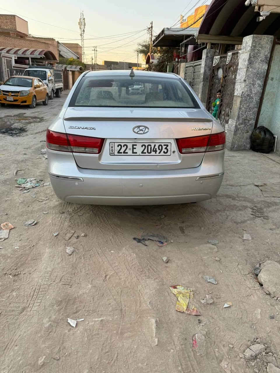 سوناتا موديل ٢٠٠٩ وارد خليجي حادثها باب السايق قطعة واحدة فقط داخل بيجي نص فول سيارة جاهزة بدون اي نقص رقم اربيل انكليزي تريد تحويل تريد وكالة ... السعر ١٠٧ مكاني الحلة شارع ٦٠ هاتف ***********
