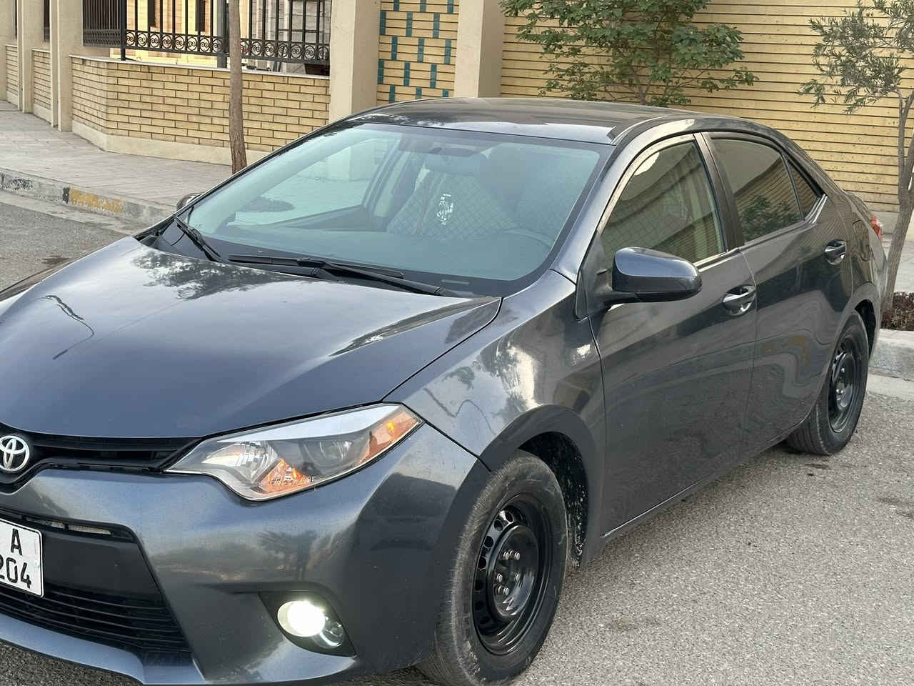 كورلا موديل ٢٠١٥ بسعر ١٠٧ وبيها مجال بسيط 
تبريد ثلج 
مكينه مفتوحه وكير مكفول 
تخم تاير وحداديه جديده 
حادثها جاملغ وبنيد بدون شاصي فقط لغد الفوك 
رقم مثنى إنكليزي باسمنا تحويل مباشر 
العنوان كربلاء /***********
