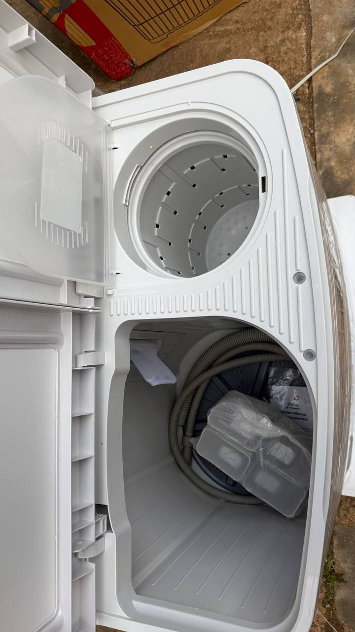 Siera Machine à laver semi automatique 8KG 2 partie avec essorage exonomique
 Siera ماكينة التصبين KGLG نصف اوتوماتيكية 8كغ بحوضين و النشافة اقتصادية و حجم عائلي
توصيل جميع المدن ☎️ 212781753409


**إذا كنت صاحب هذا الإعلان وتريد حذفه لأي سبب، رجاءا أرسل رسالة إلى الدعم الفني**