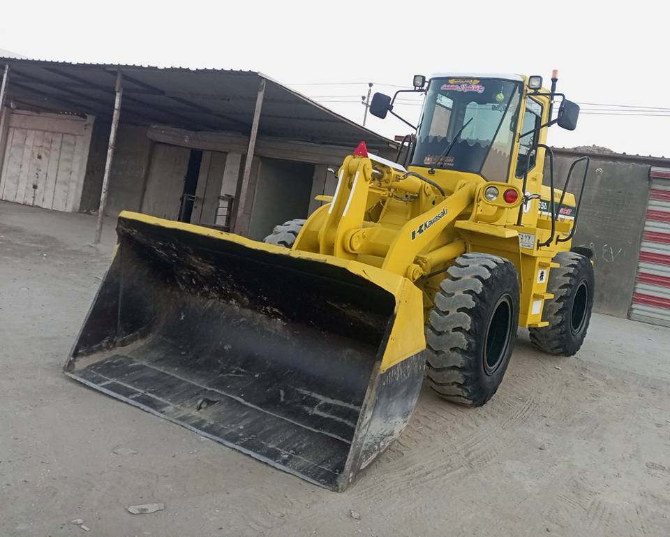 للبيع شفل حجم ٦٥  موديل 2003 رقم قادسيه   مكينه حلوه وجاهزه للعمل مصبوغه عام  المكان بابل طريق السريع السعر وتفاصيل اتصل 
***********
***********
