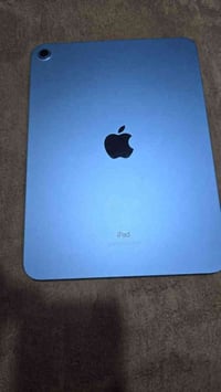 ايباد ١٠  ذاكرة ٦٤  نضافتة ١٠٠% صارلي لقل الشهر من شتريتة جديد كامل مل...