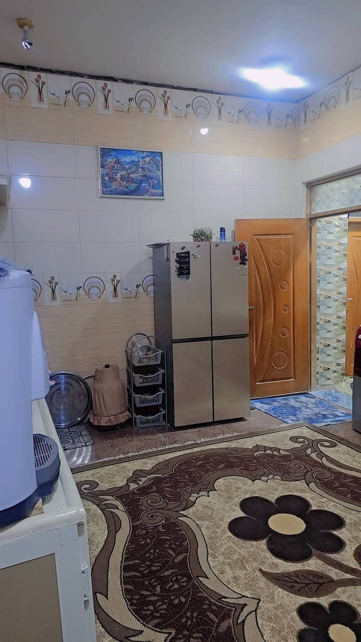 بيت للبيع بالتقيه الثالثه قريب عشارع العام مقابيل البانزين خانه مال عبدالامير عبيس خلف سيراميك عيسى ابن مريم
مساحة 200 كونكريت فوگ وجوه واتساب***********
***********
