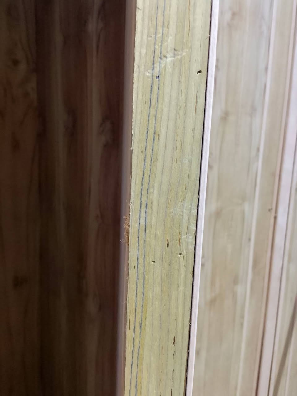 كناتير جمله ومفرق شغل تسكام درجه اولى
عنوان البصره القديمه قرب شارع بشار رقم الهاتف 
***********
