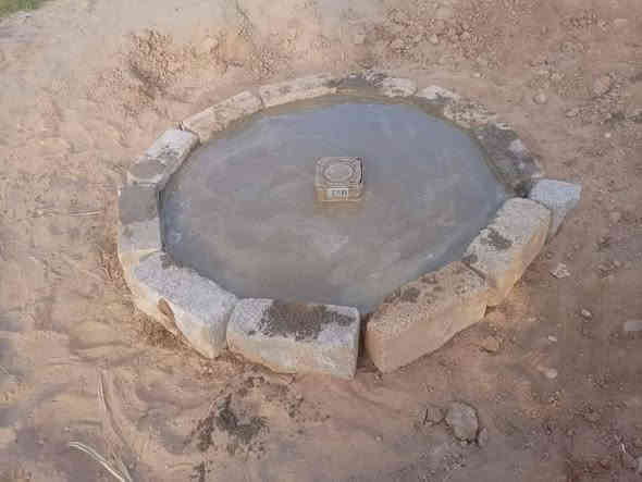 يوجد لدينا كادر حفر منهولات دائريه العرض متر ونص والعمق حسب ماتريد للاستفسار الاتصال على الرقم التالي ***********    *********** أو المراسله عل خاص
