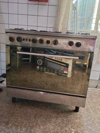 طباخ مستعمل • ٥ عيون • فرن شغال