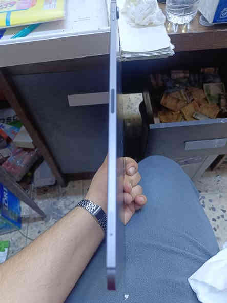 السلام عليكم ايباد للبيع 11 جيل 3 الشاحن مالته تايبسي حجم الايباد كلش جبير الذاكره 64 المعالج كلش قوي اي لعبه يشغل 120 فريم البطاريه 93 السعر 500 وبي مجال قليل العنوان بغداد الشعله الرقم ***********
