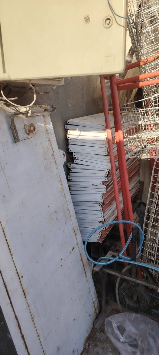 السلام عليكم ورحمة الله وبركاتة اخوان عندي غراض محال للبيع شوفت عينكم الغراض انضف الله يشهد ارفوف وجام خانه وخانت عرض كزاز العلوان الامين الثانيه قرب فلكت الحدادين الشراي يجي وتساب السعر خاص رقم التليفون ***********رقم الثاني *********** ومتوازي على بيعتهن خوان ولا تقصرون بلمشاركه من رخصات الادمن
